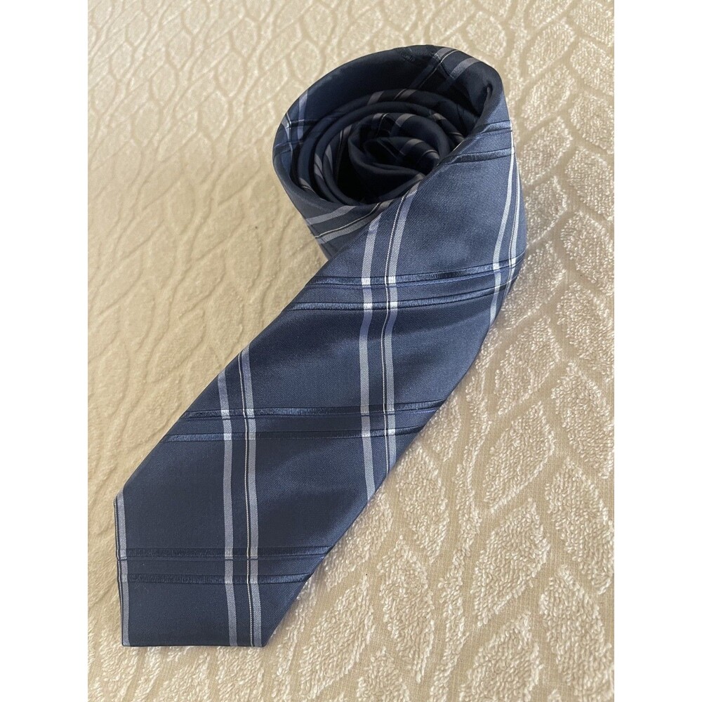 MICHAEL KORS MENS BLUE STRIPED W/LGHTER BLUES SILK DESIGNER TIE